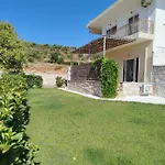 Nereids Apartments-thetis *