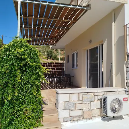 Nereids Apartments-thetis