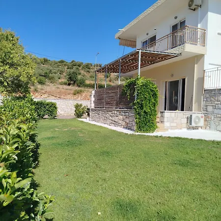 Nereids Apartments-thetis *